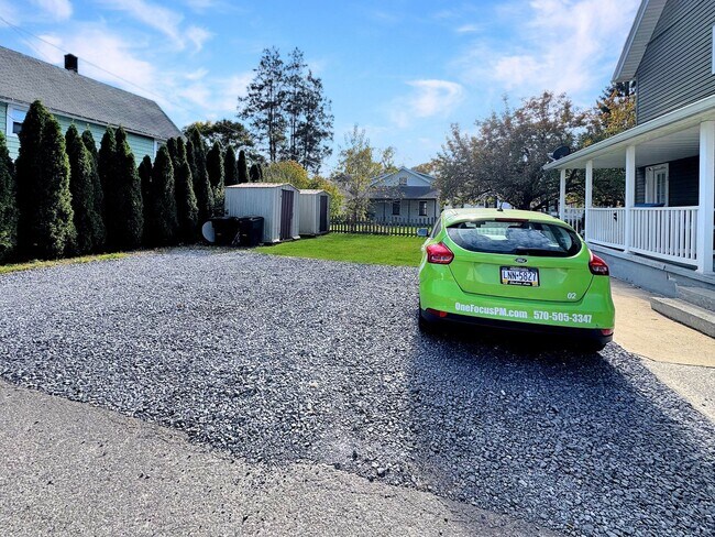 Building Photo - 1312-1314 Dewey Ave