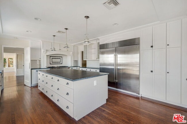 Building Photo - 3617 Homeway Dr