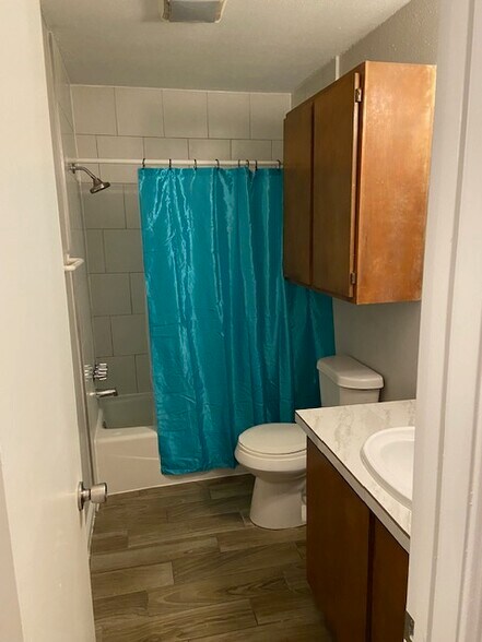 Building Photo - 1309 Monte Vista Dr