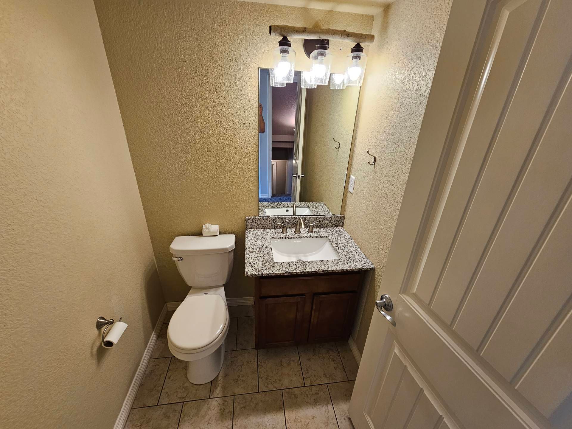 Building Photo - 7431 Araia Dr
