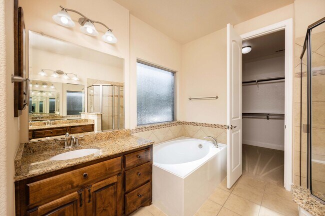 Building Photo - Gorgeous 2-story in Keller