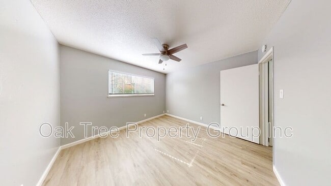 Building Photo - 312 Rodeo Ave