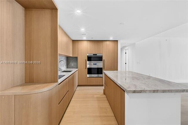 Building Photo - 1176 97th St