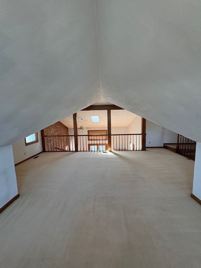 Building Photo - Beautiful Home in Peoria just off of University St. 3 Bedroom / 3.5 Bath