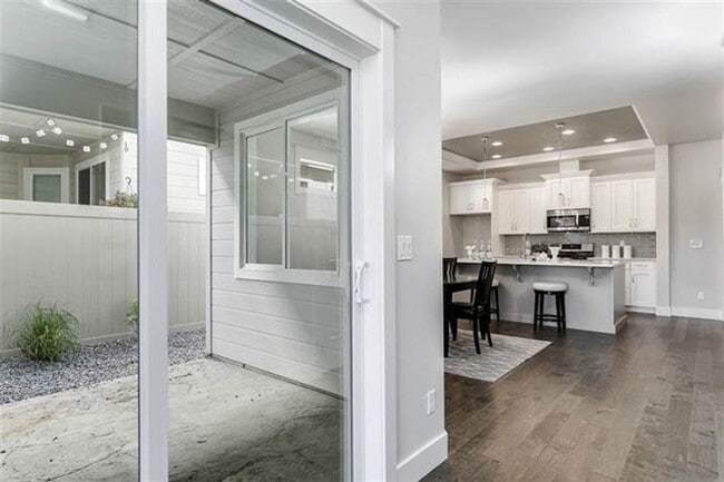 Building Photo - Beautiful condo in Star!!!