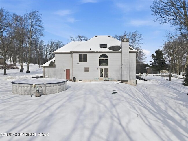 Building Photo - 5132 Pocono Park