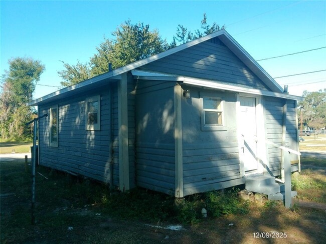 Building Photo - 808 S 5th Ave