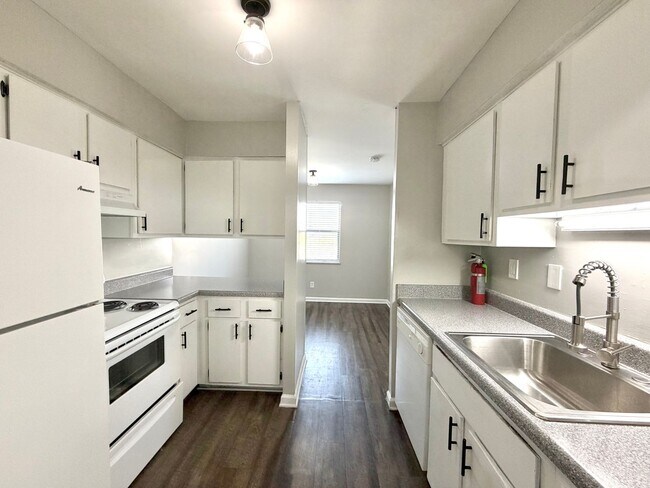 Building Photo - 136 Jack Miller Blvd