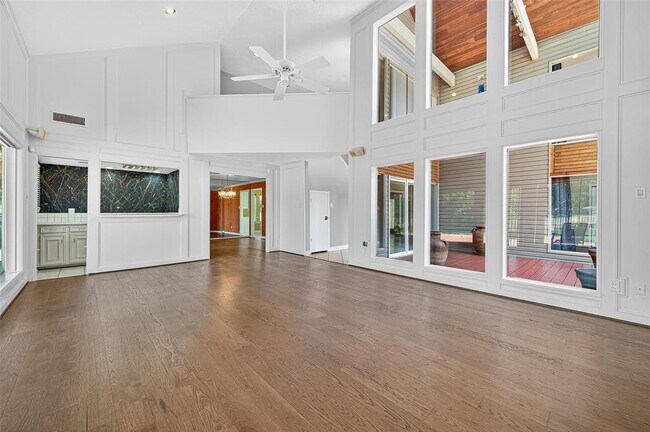 Building Photo - 3710 Point Clear Dr