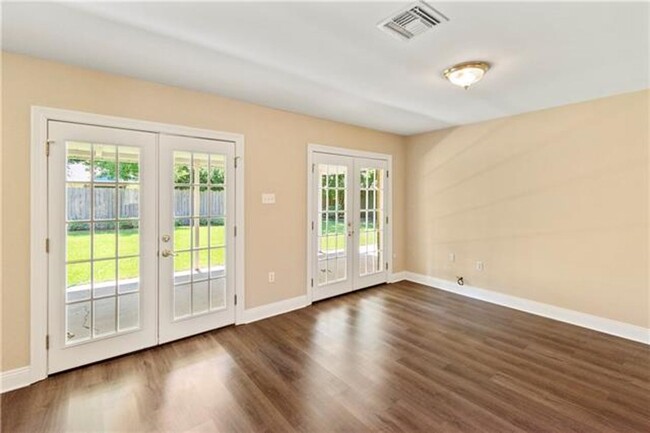 Building Photo - 7253 Onyx St