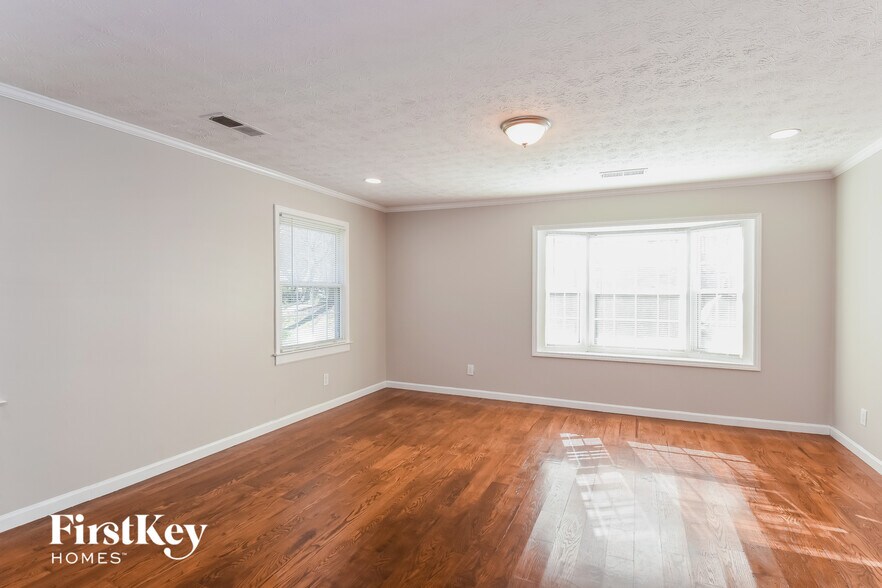 Building Photo - 1348 Arden Dr SW