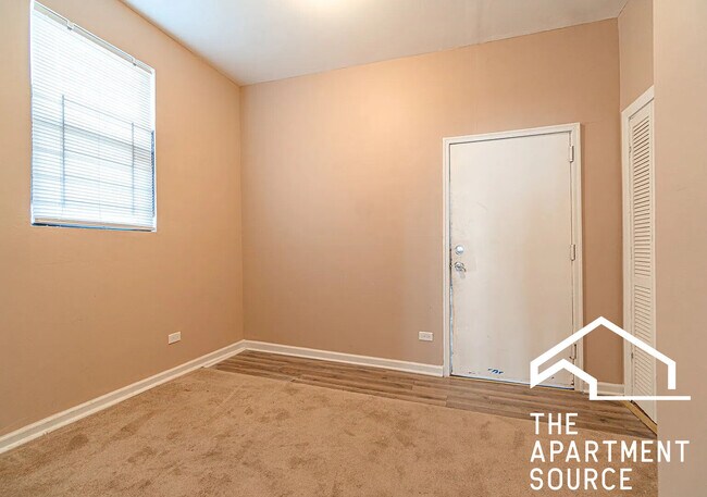 Building Photo - 1144 W 68th St