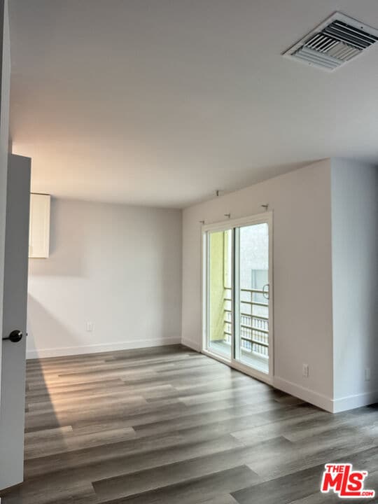 Building Photo - 155 S St Andrews Pl