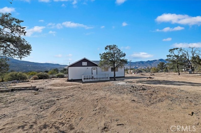 Building Photo - 63285 Pinyon Dr