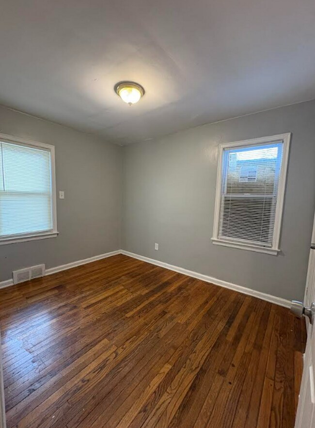 Building Photo - 19971 Stout St