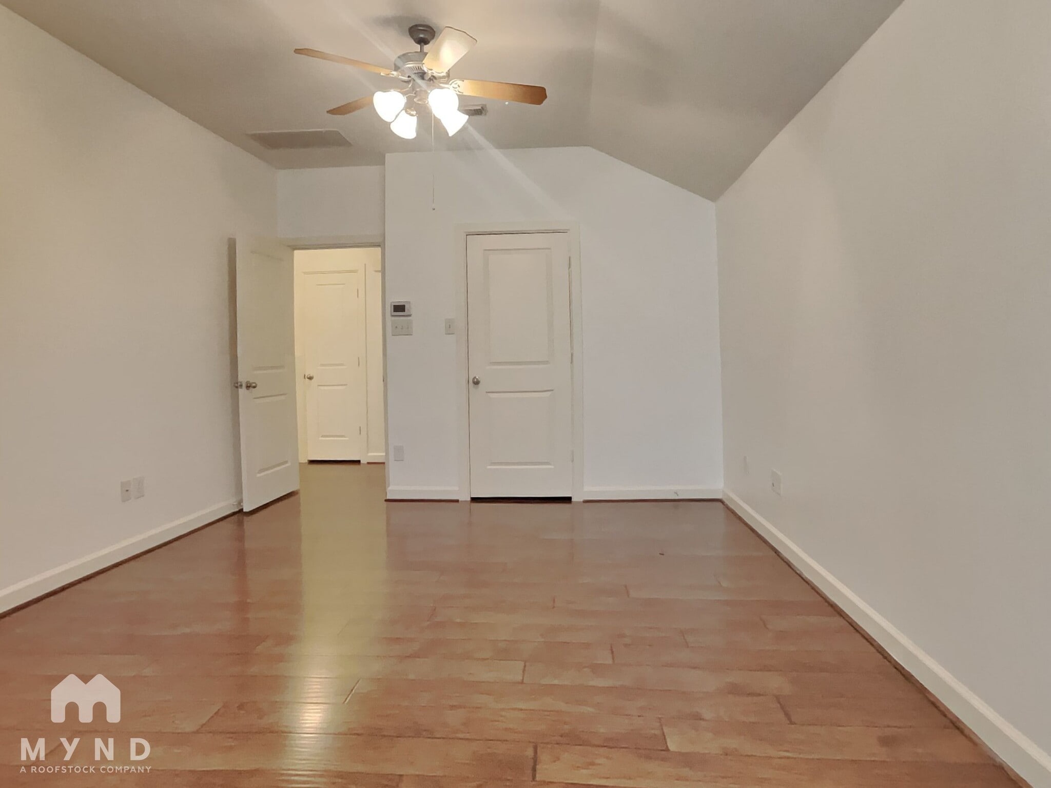 Building Photo - 5343 Summit Hollow Dr