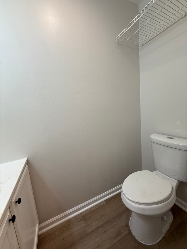 Building Photo - 328 Myrtle Ave