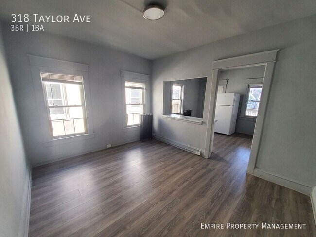 Building Photo - 318 Taylor Ave