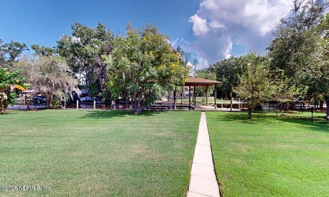 Building Photo - 6433 River Point Dr