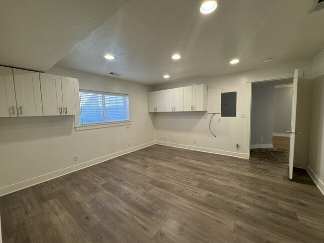 Building Photo - 4931 W Berry Creek Dr