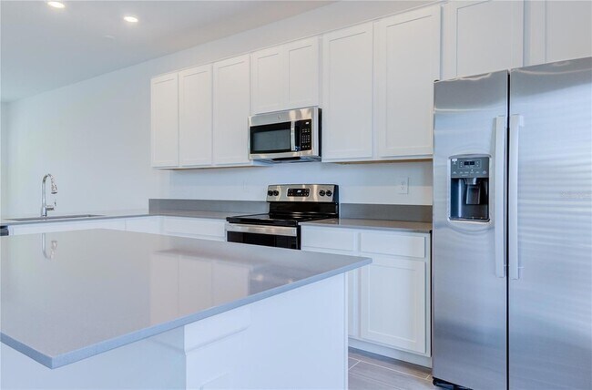 Building Photo - 15627 Water Spring Blvd