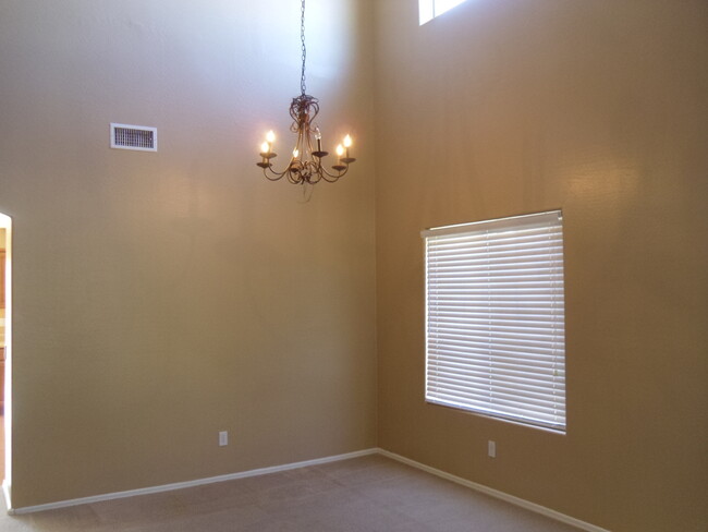 Building Photo - COMING SOON! 4 Bed 3 Bath home with Golf C...