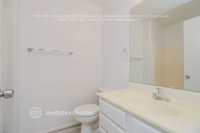 Building Photo - 696 N Coral Key Ave