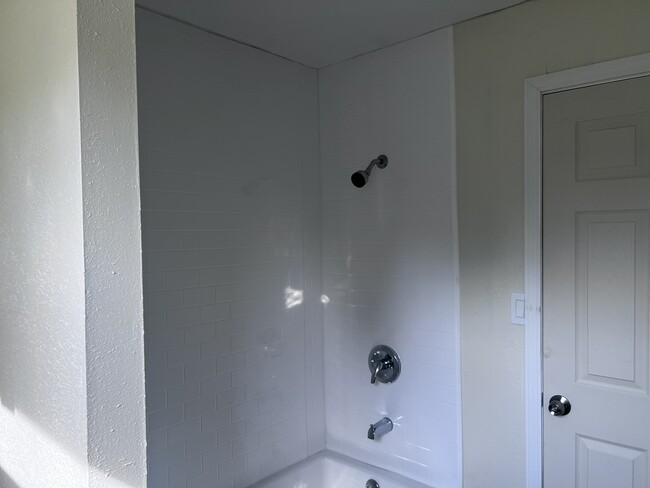 Building Photo - 5349 Pickford Dr