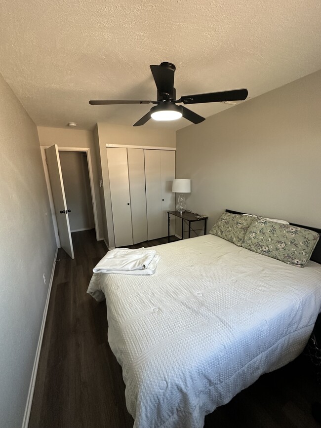 Building Photo - 7427 Slippery Elm St