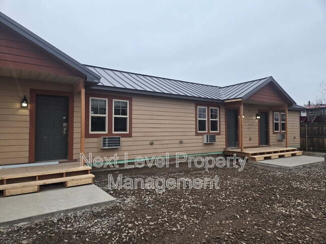 Building Photo - 40 Davis Ct