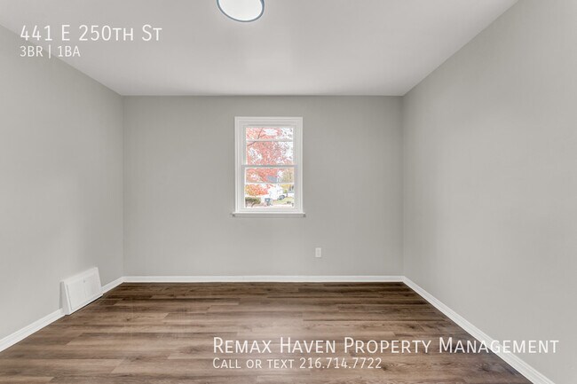 Building Photo - 441 E 250th St