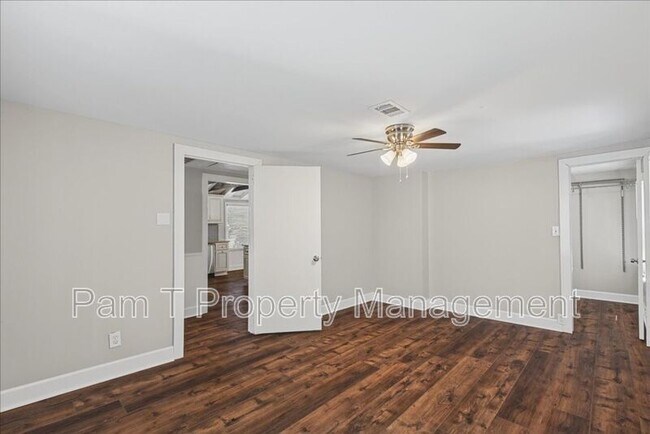 Building Photo - 2022 Ridgewood Ave