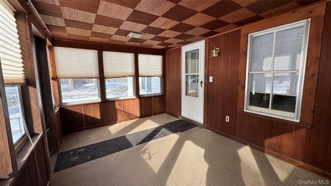 Building Photo - 626 NY-82