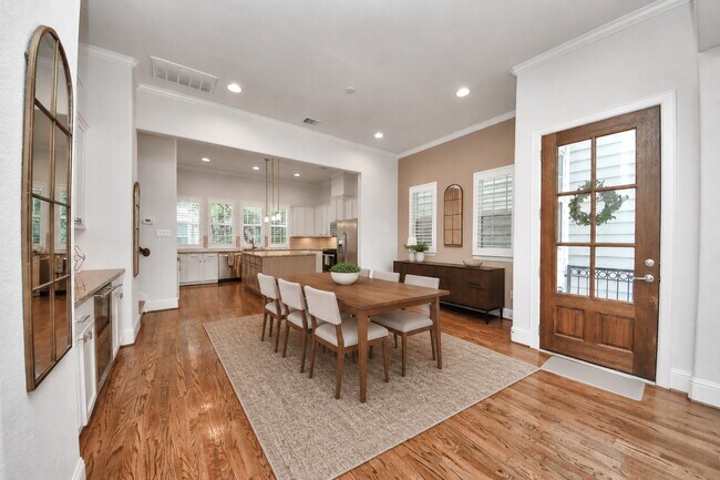 Building Photo - 2606 Madeline Grove Dr