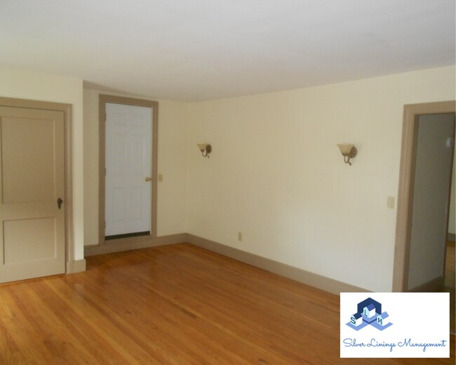 Building Photo - 94 Hurd St