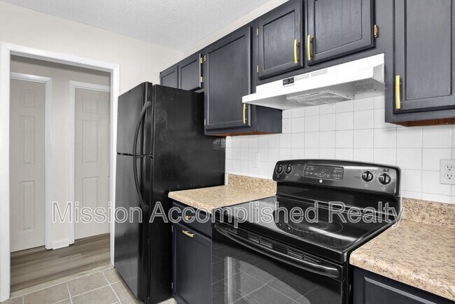 Building Photo - 7345 Pebblebrook Dr