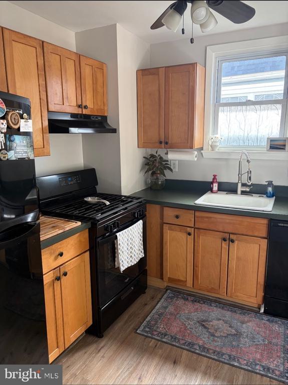 Building Photo - 131 E Ormond Ave