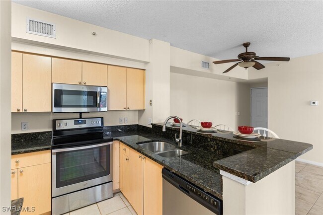 Building Photo - 1130 Reserve Way