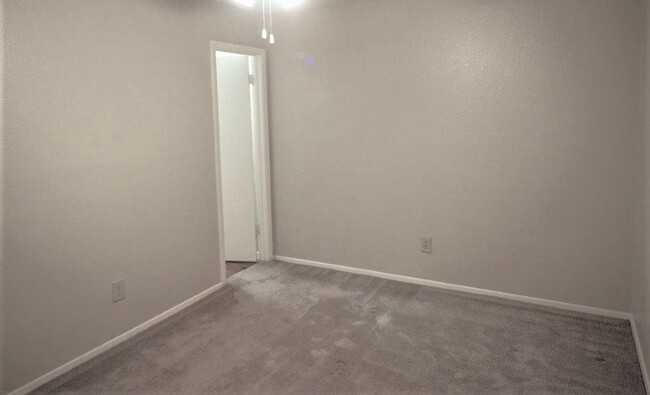 Building Photo - 7906AWESTGATE