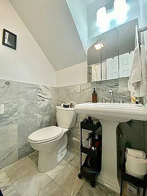 Building Photo - 529 Nostrand Ave