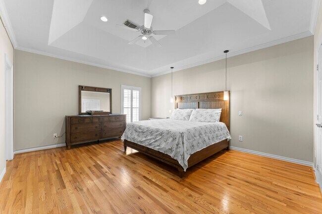 Building Photo - 9910 Orchard Ct