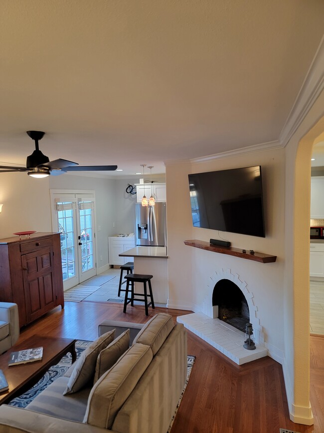 Building Photo - 3540 M St