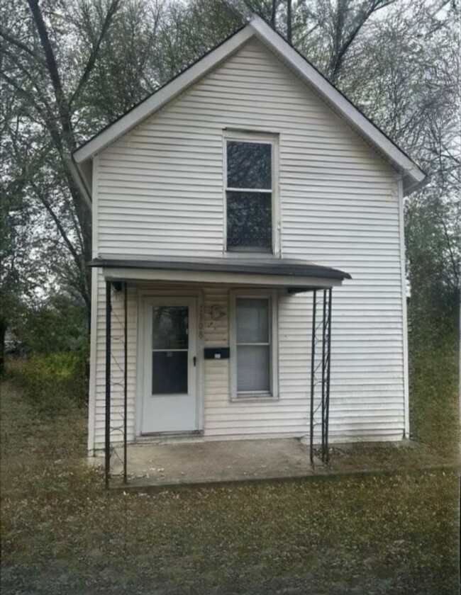 Primary Photo - 2 BR NE Canton Home for Rent