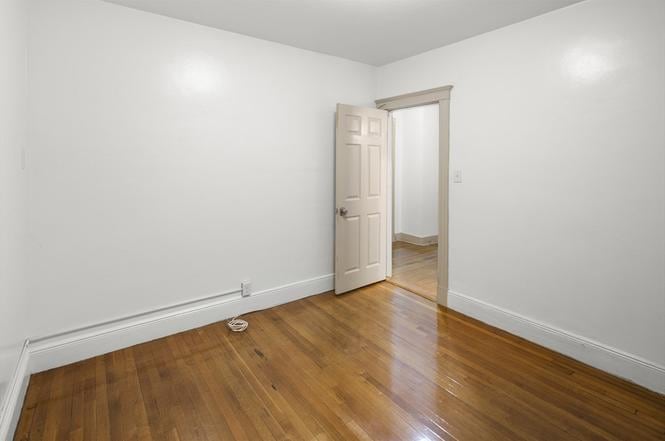 Bed Room Entrance. - 24 Sidlaw Rd