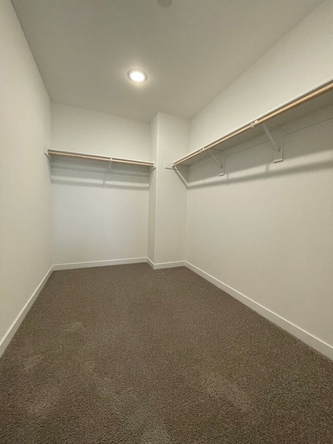 Building Photo - Brand-New, Never-Lived-In Home in a Top-Rated School District!