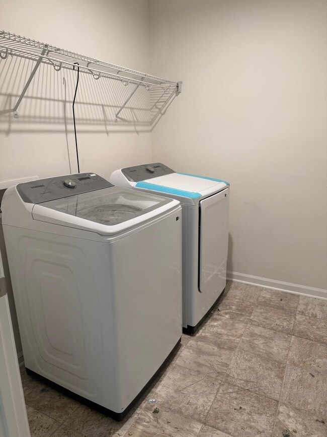 Building Photo - 1107 Lotus Lilly Dr