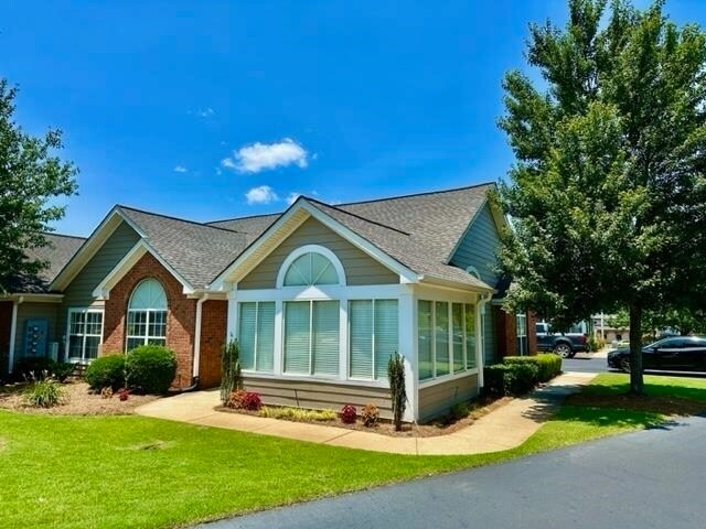 Building Photo - 4412 Orchard Trce