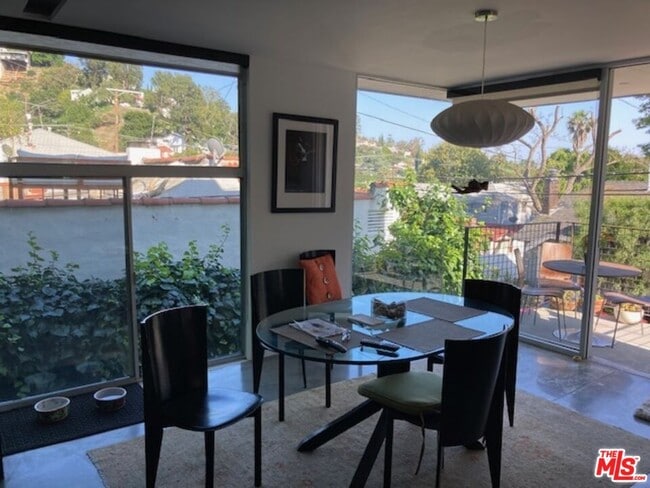 Building Photo - 6127 Glen Tower St