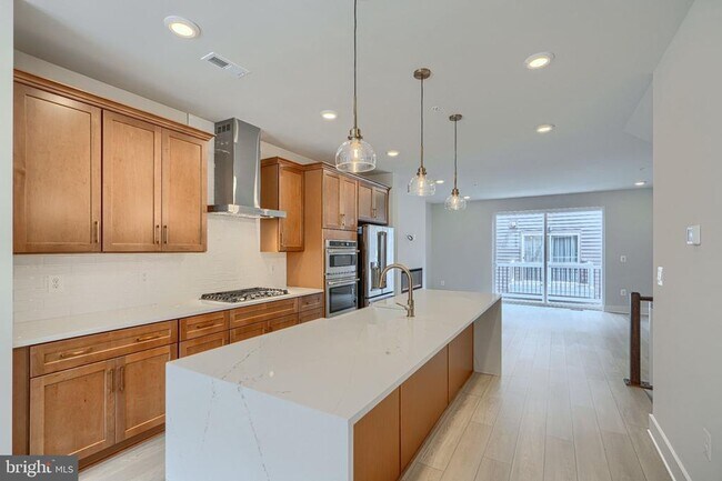 Building Photo - 2705 Ferry Bar Dr
