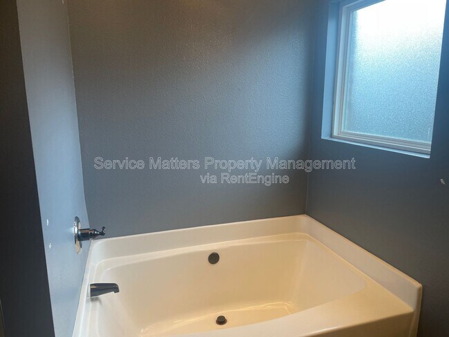 Building Photo - 7063 Harvest Way